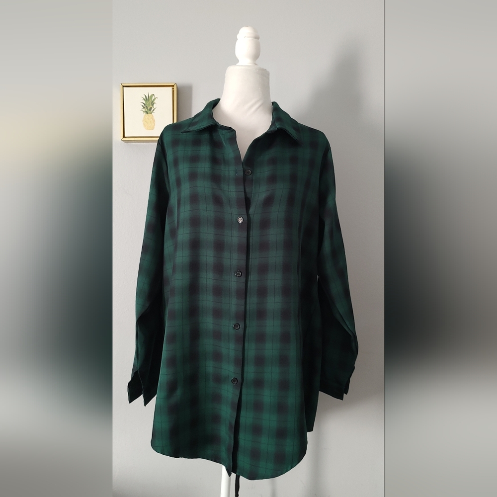 Plaid Shirt Women Through the country Door  Color Green Black Long Sleeves Urban